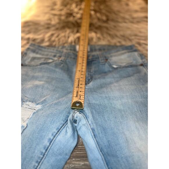 Gogo women’s distressed blue jeans - Picture 7 of 11